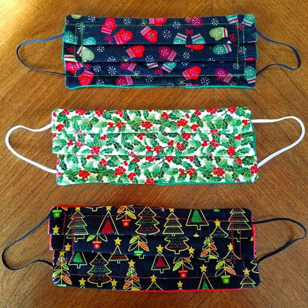 3 Face Masks Holiday Design